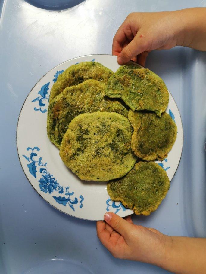 一口让你美味甘甜的艾草糍粑