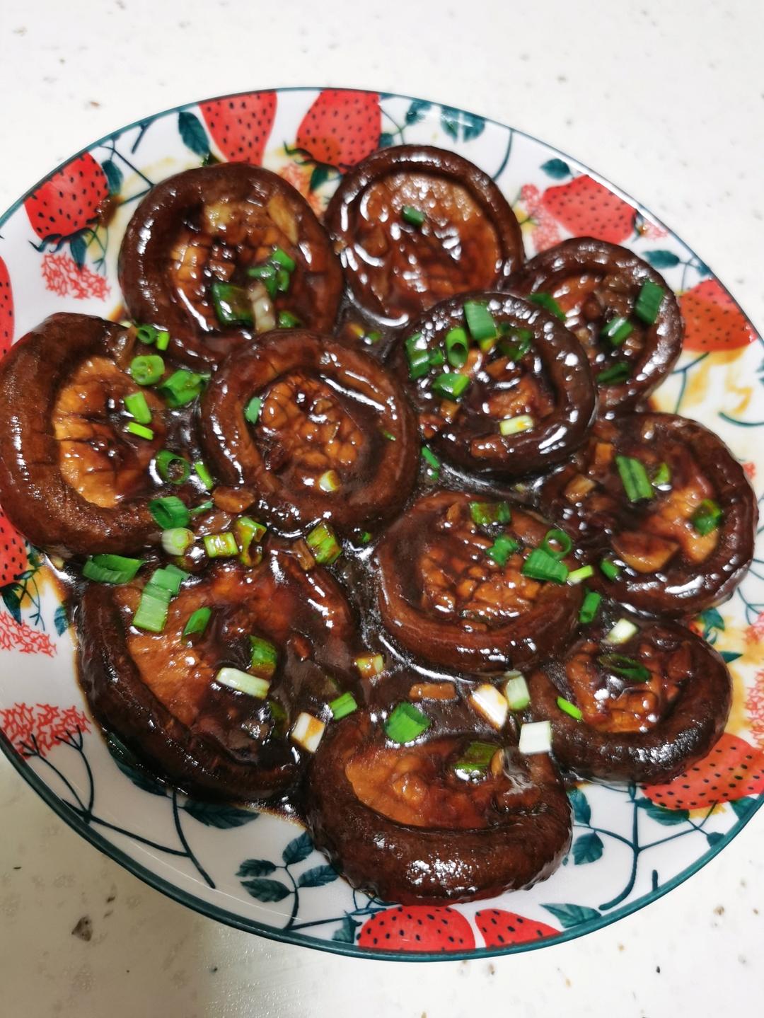 鲜嫩多汁，比鲍鱼还好吃红烧香菇