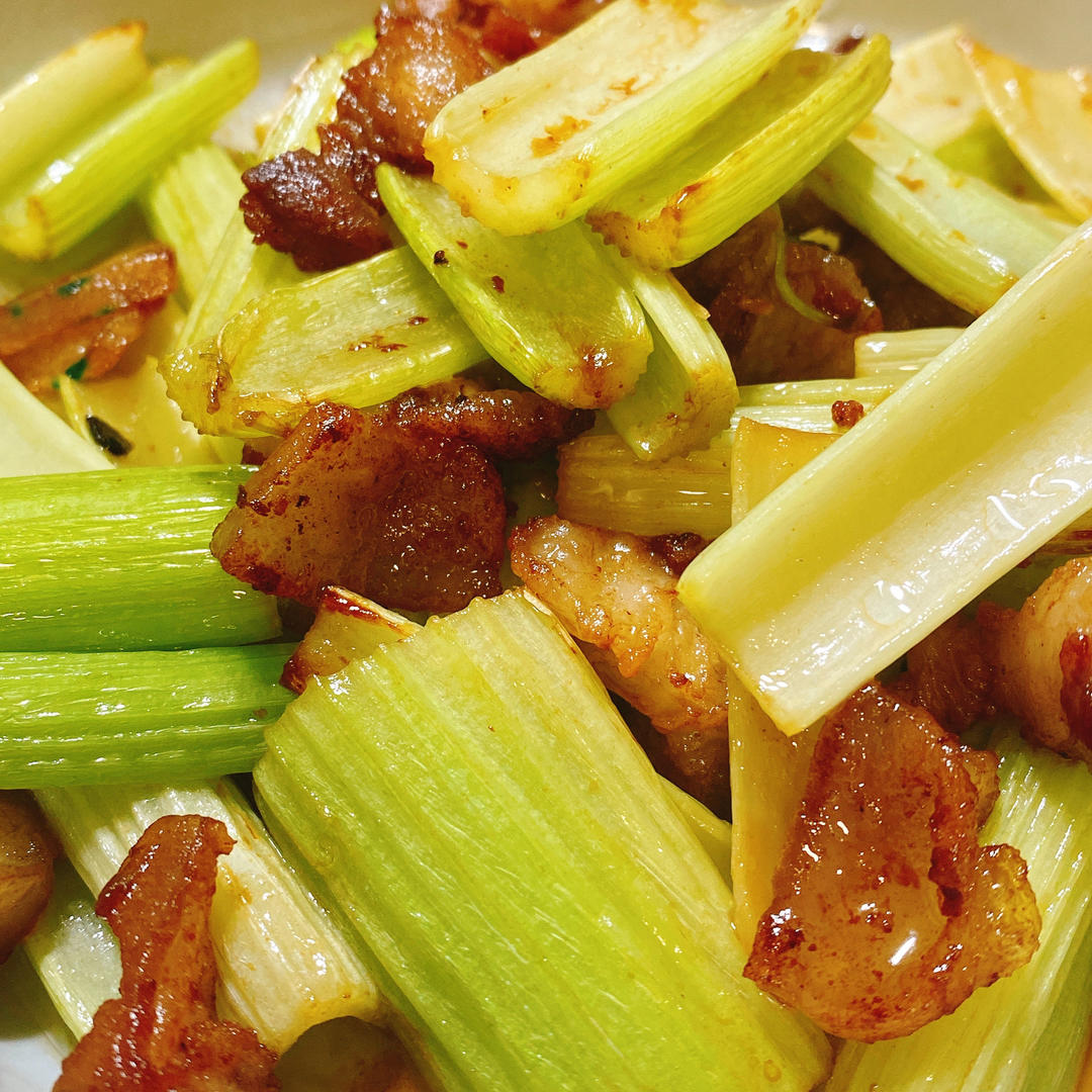 下饭芹菜炒肉
