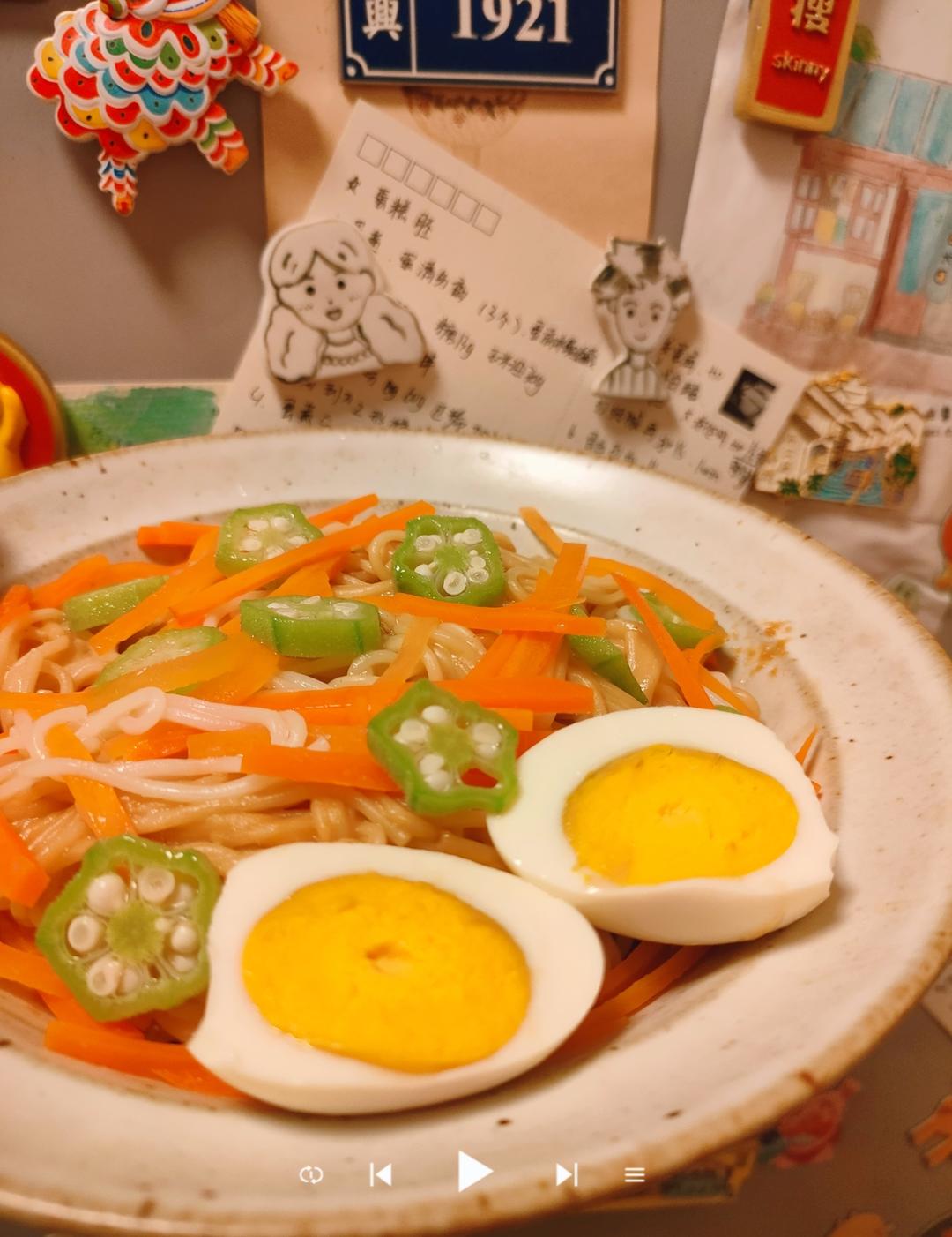 每天早安、午安和晚安，一年四季都不觉厌烦