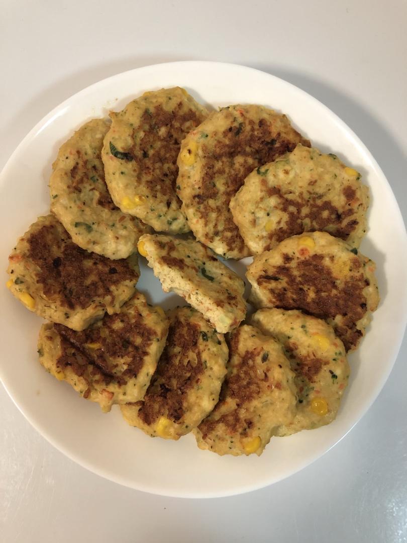 减肥餐：香煎鸡胸肉饼