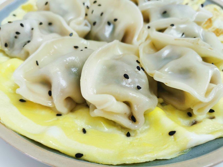 蛋抱饺