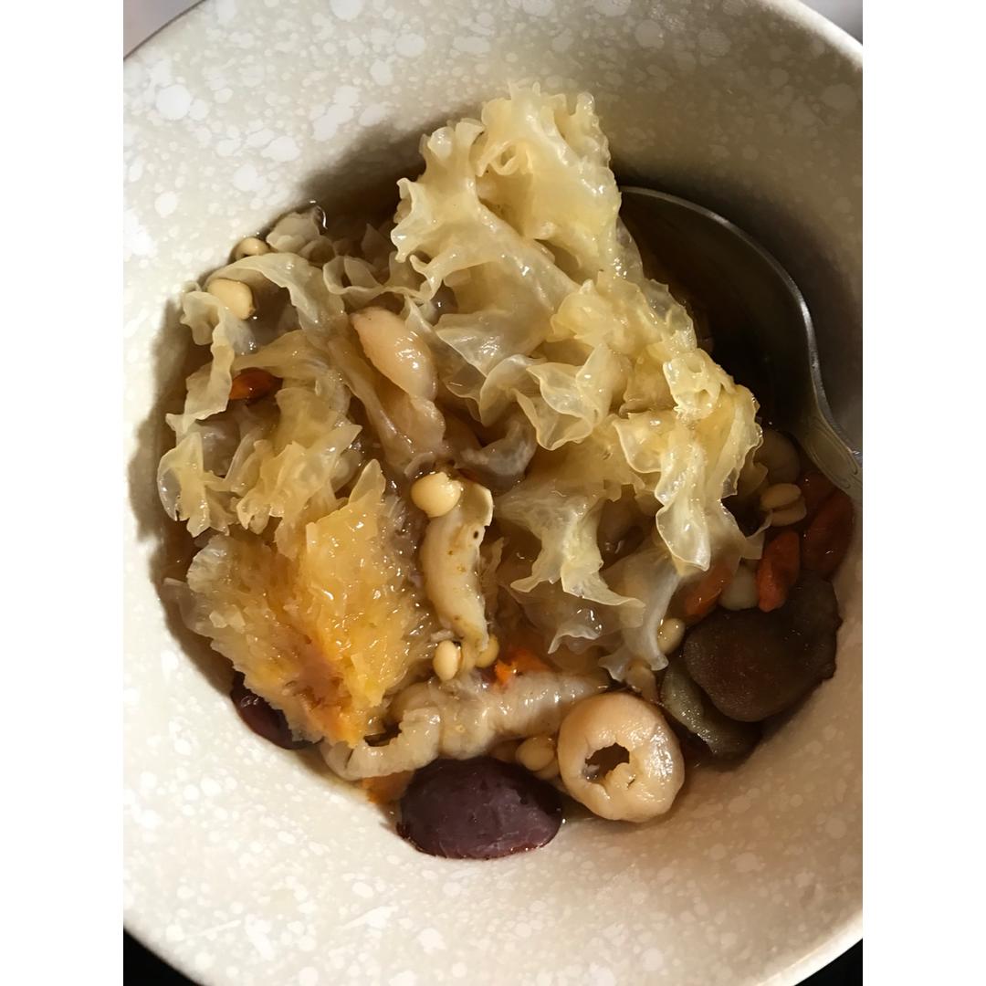 吃了三个月后会白得像鬼的汤谱