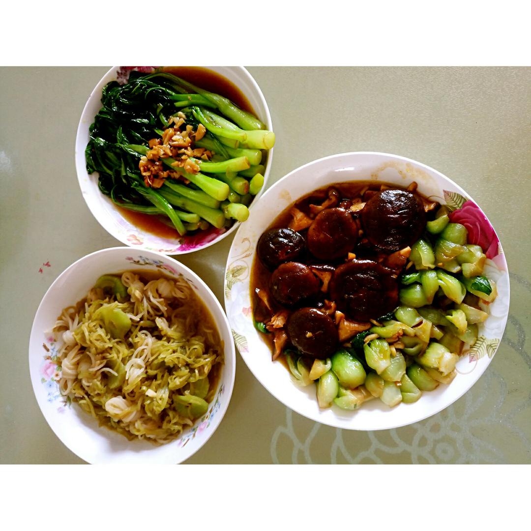 蚝油香菇小油菜