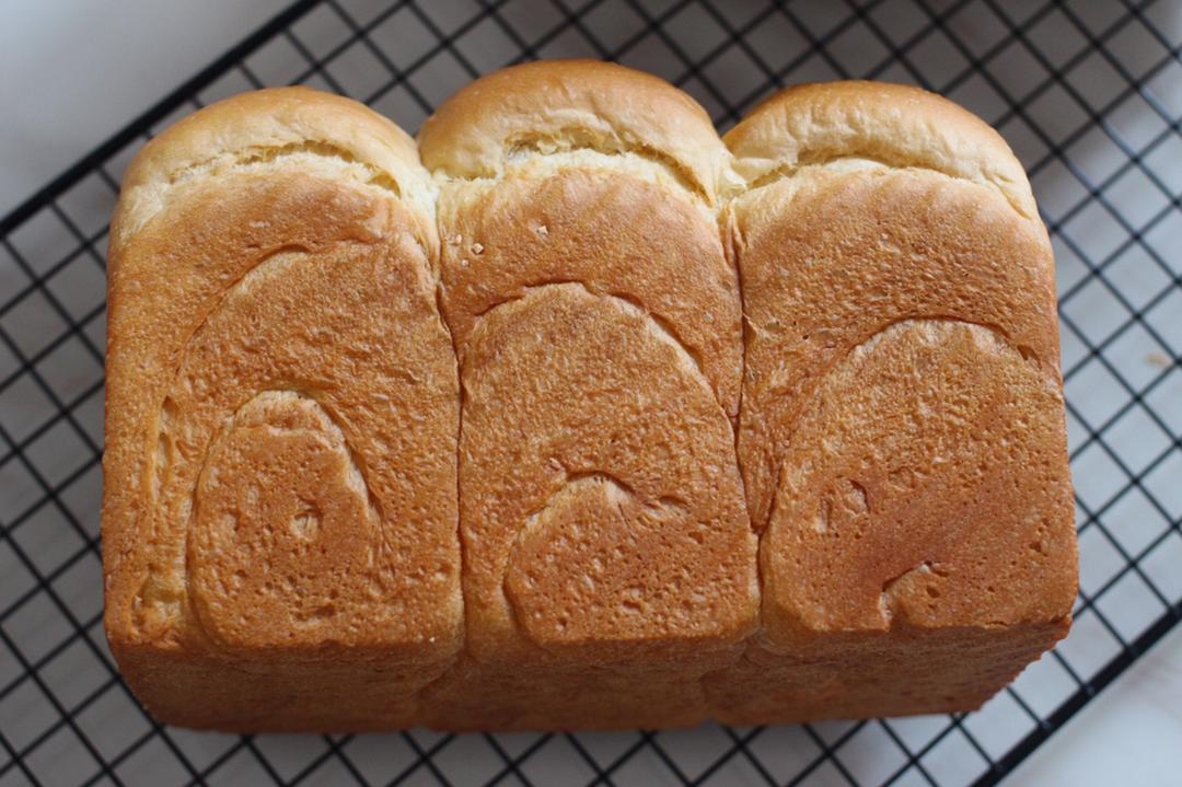 夺命软吐司(๑´ڡ`๑)超软拉丝极速方便的一次发酵吐司