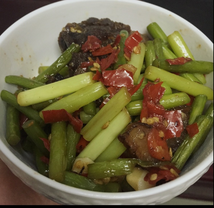 蒜苔炒腊肉