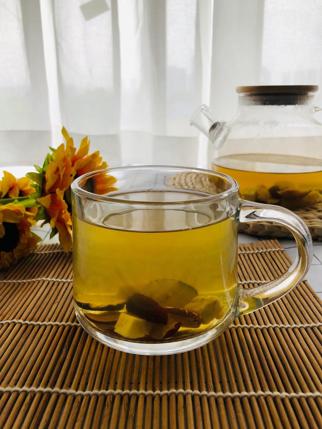 一补就上火、脸黄身材肿、满脸痘痘不好看、那是湿气在作怪体虚先养脾今天给大家分享一款古方改良健脾行气活血化痛的健脾祛湿茶