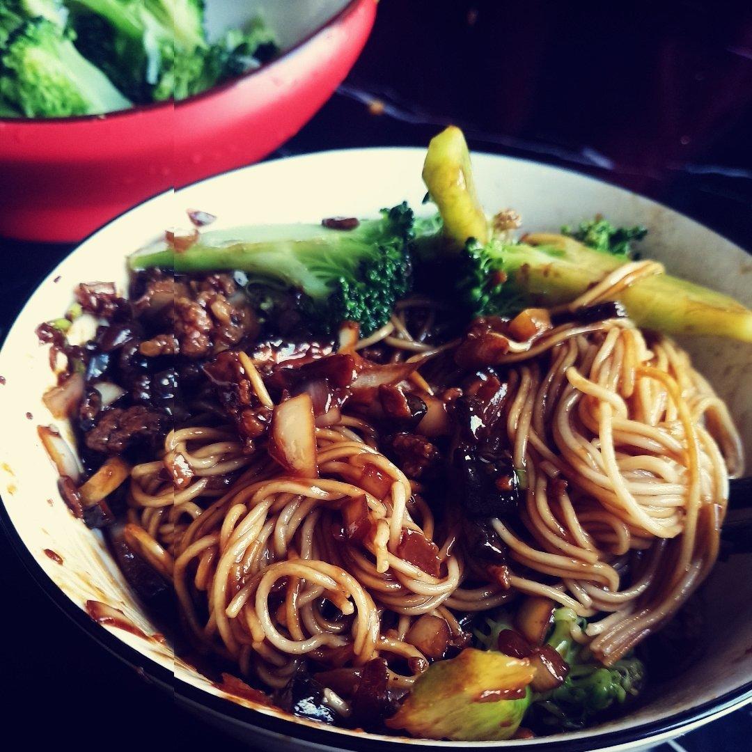 炸酱面