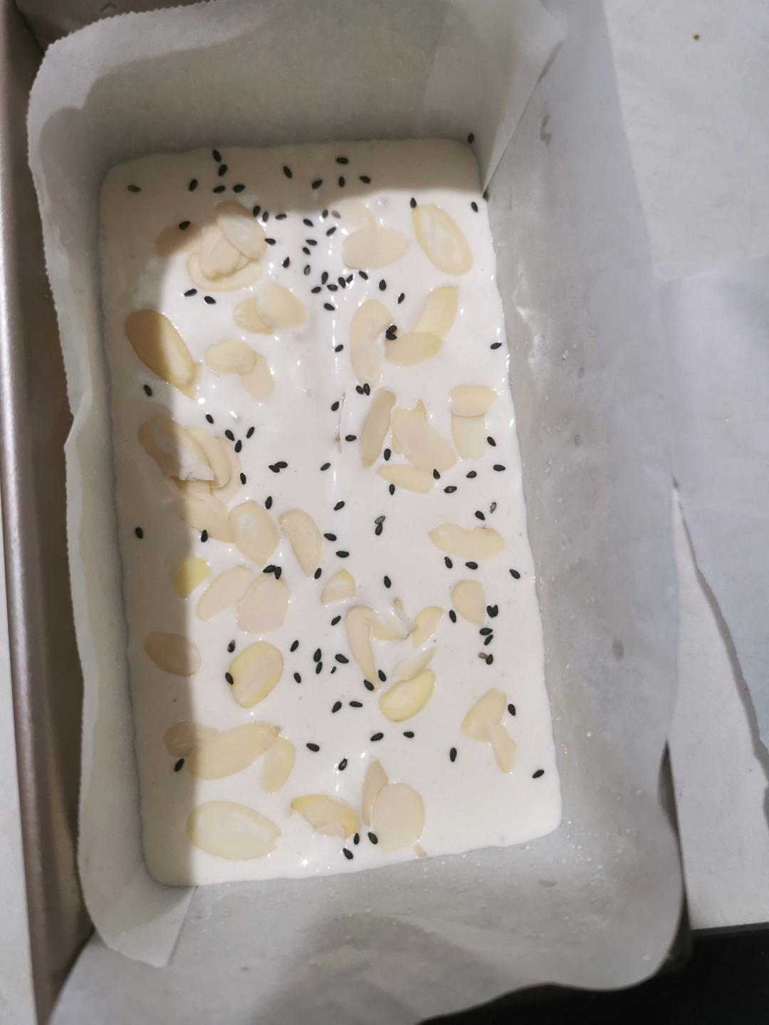 蛋糕店超🔥的金枕蛋糕｜口感绵密🍰松松软软