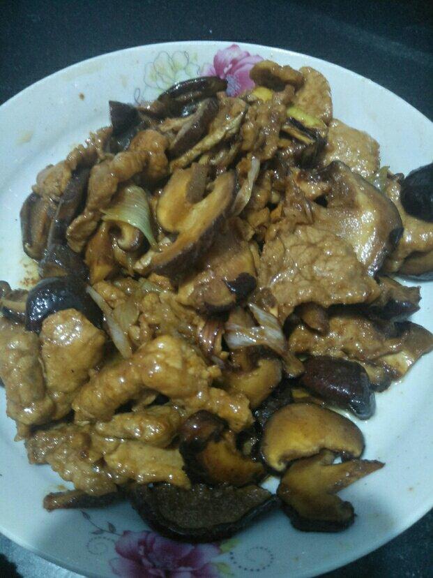 香菇炒肉