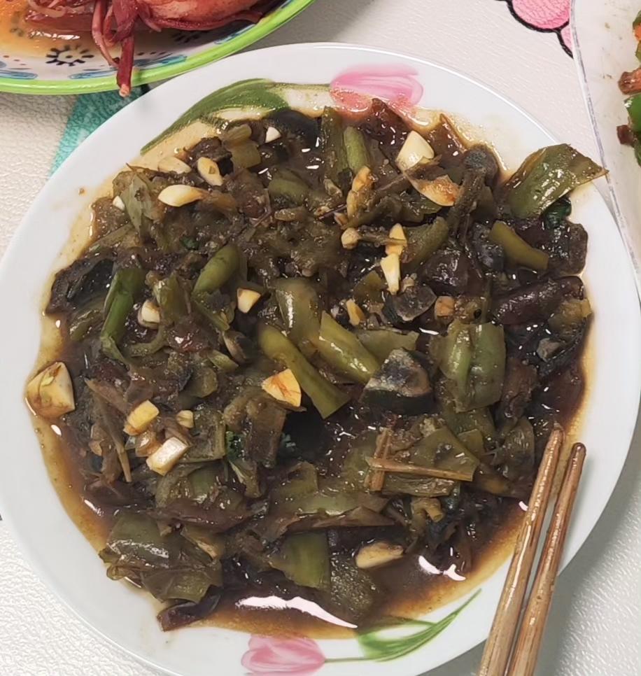 最简单下饭神器🫑擂椒皮蛋