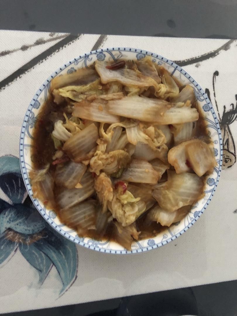 厨师长教你：“酸辣大白菜”的家常做法，酸辣又开胃，收藏了