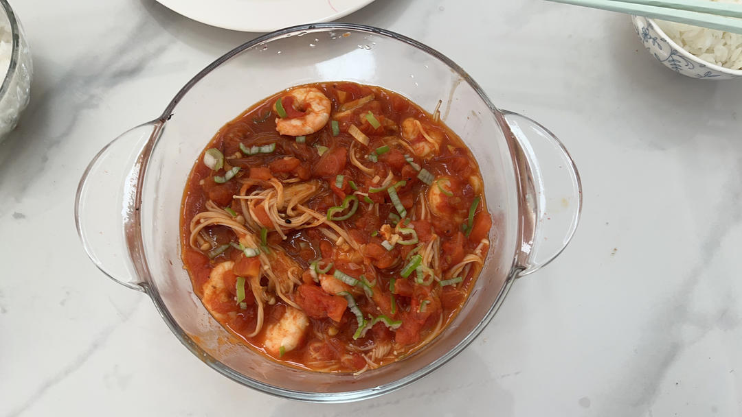 不加一滴水的番茄虾仁浓汤，鲜美浓郁~