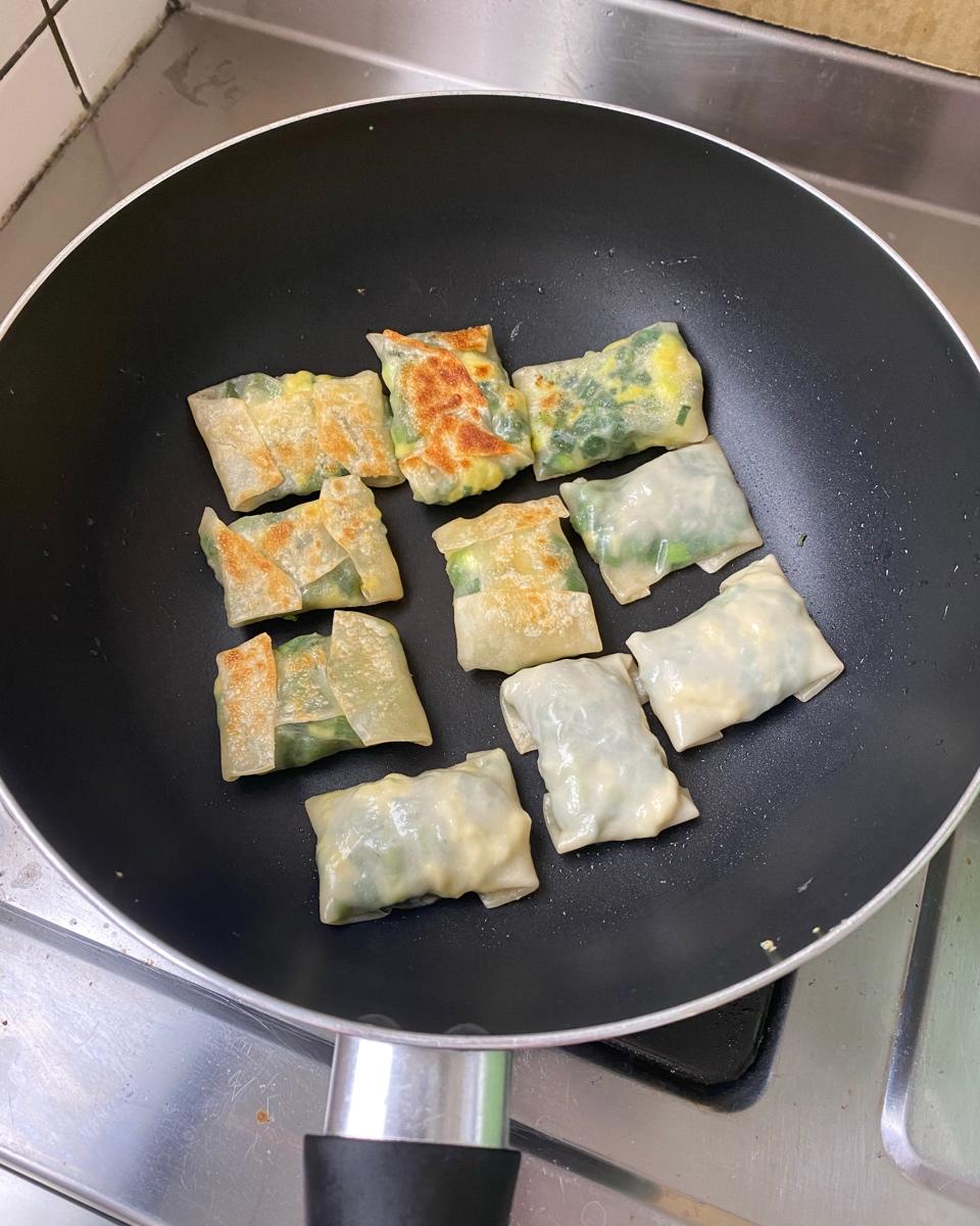 皮薄馅多的韭菜盒子