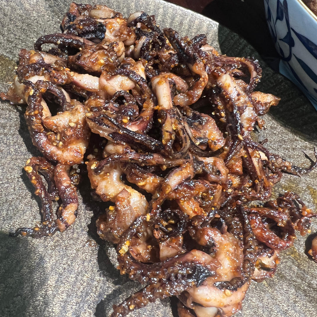 香辣鱿鱼须 赛过铁板的味道