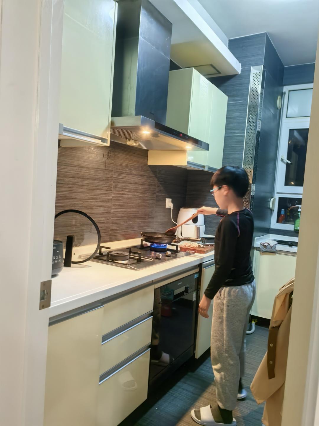 蘑菇炒鸡蛋	平菇这样炒，鲜美无比巨好吃