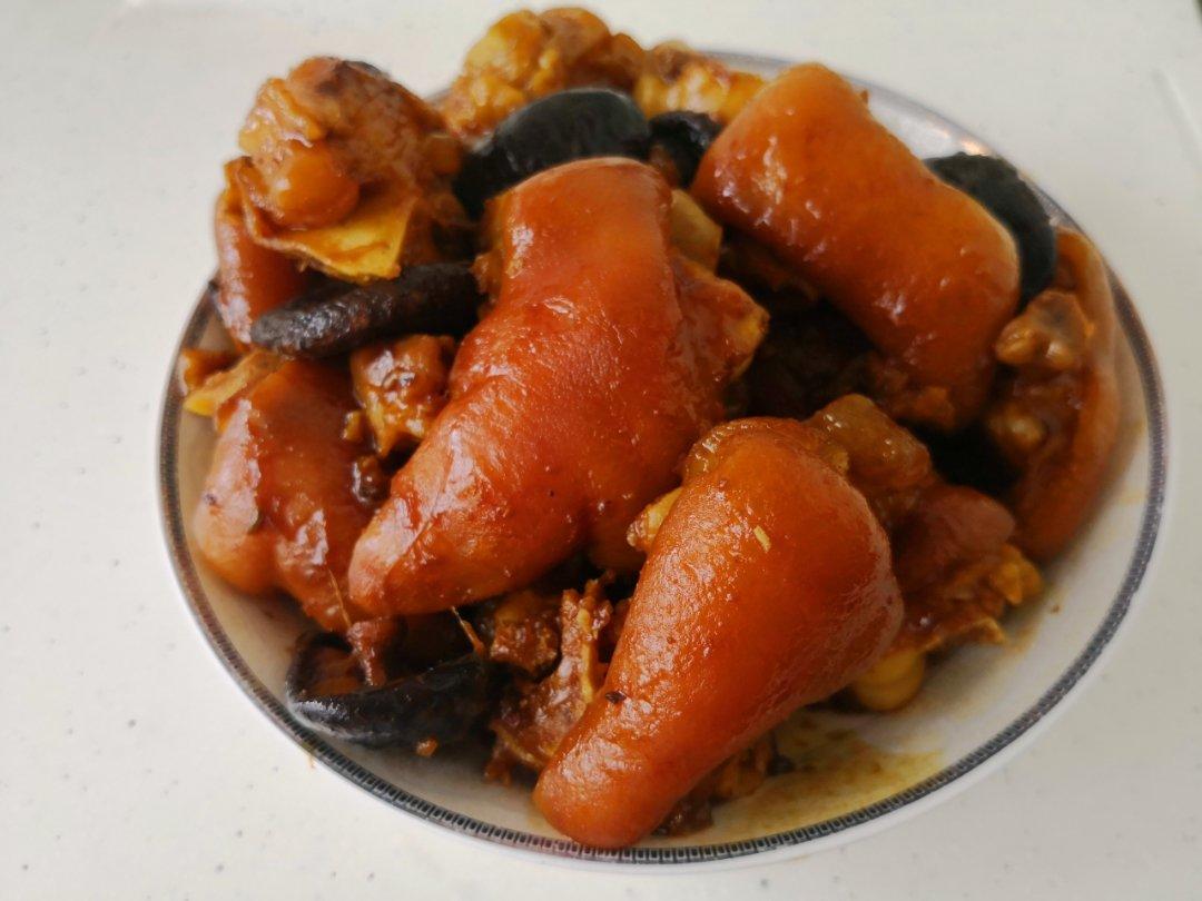 汤氏秘制酱猪蹄