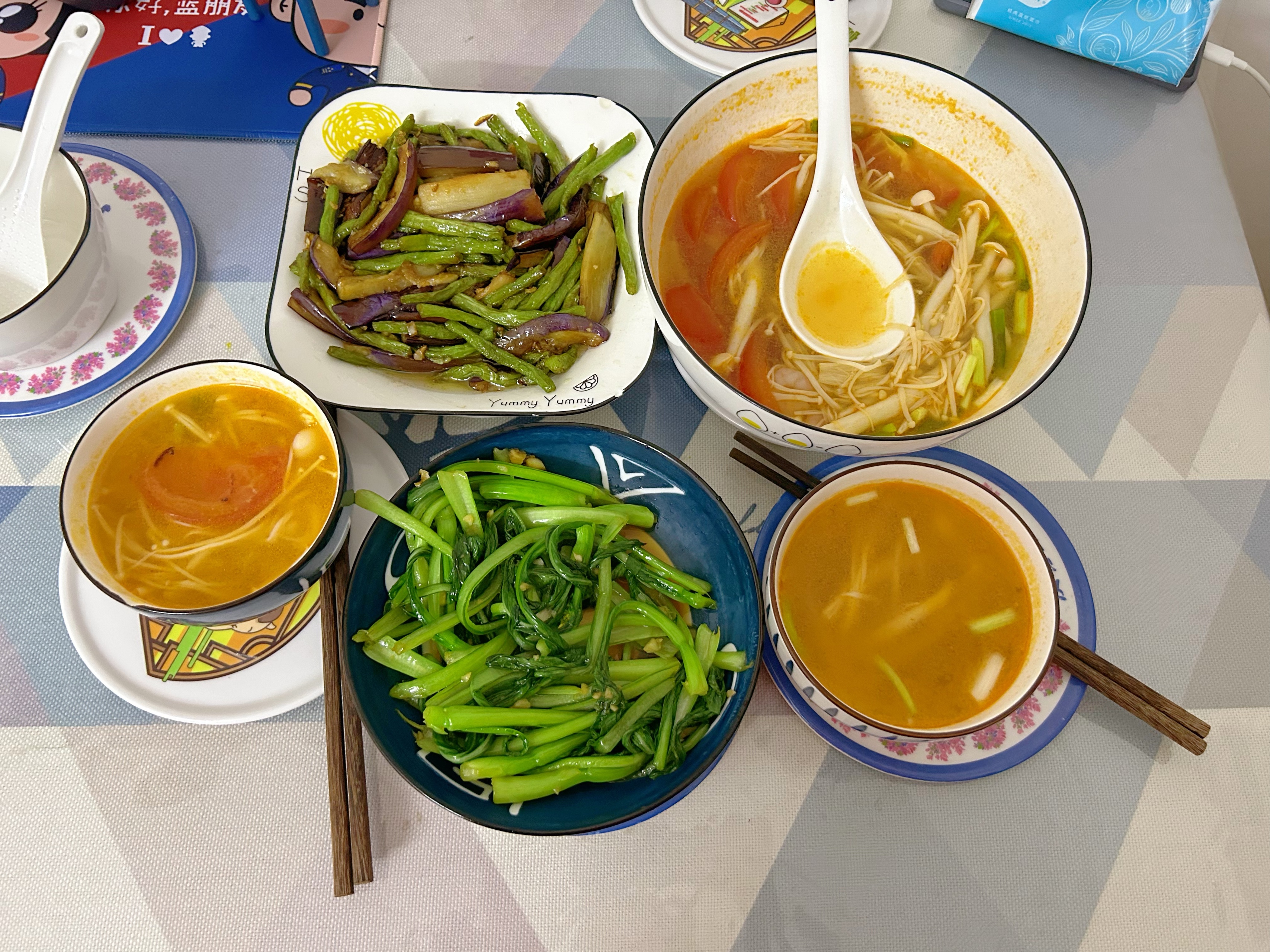 广东靓汤——酸甜开胃的番茄杂菇鲜虾汤的做法 步骤12