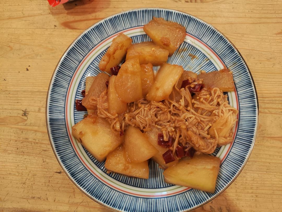 红烧冬瓜最完美做法，不加一滴水，瞬间秒杀红烧肉