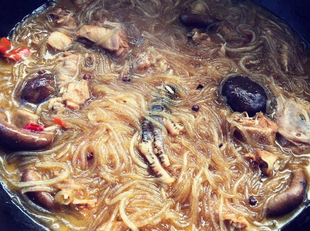 小鸡炖蘑菇