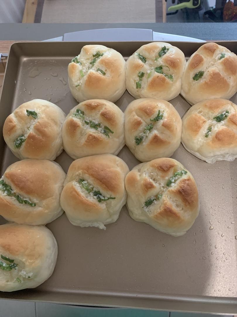 考验自制力的小餐包---黄油蒜香小餐包
