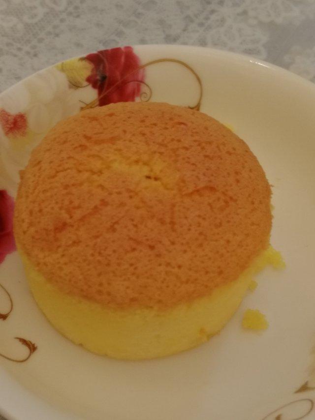 原味海绵纸杯蛋糕（非常适合裱花、盖糖皮的cupcake方子）