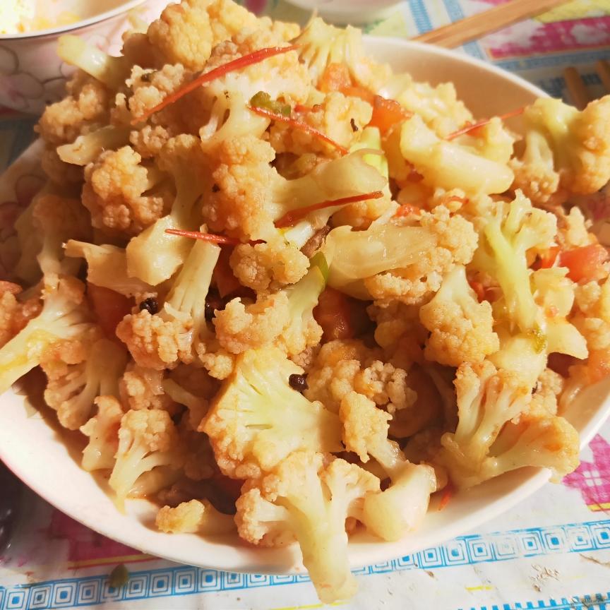 西红柿炒菜花，又到了吃菜花的季节了