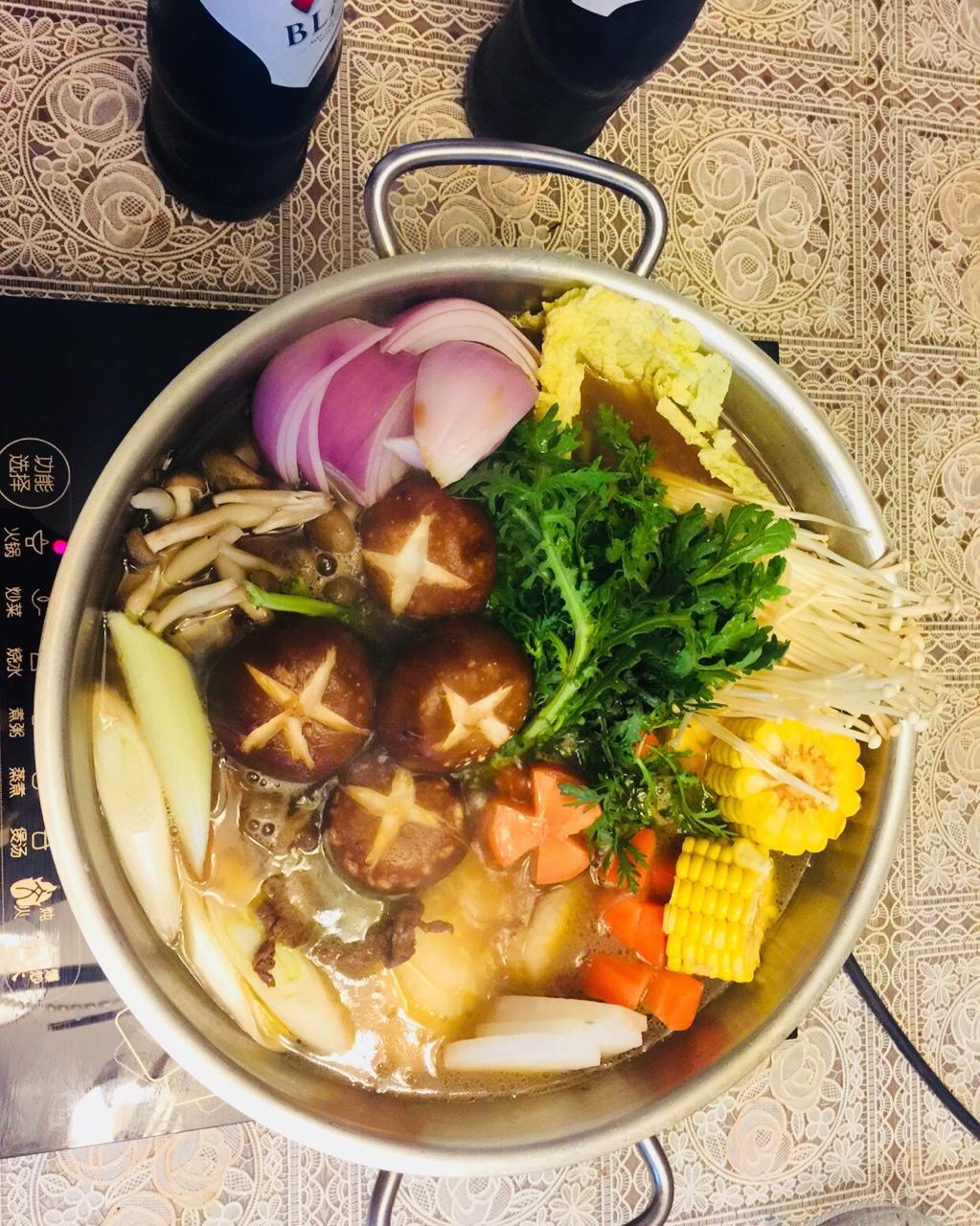 寿喜烧（日式牛肉锅）