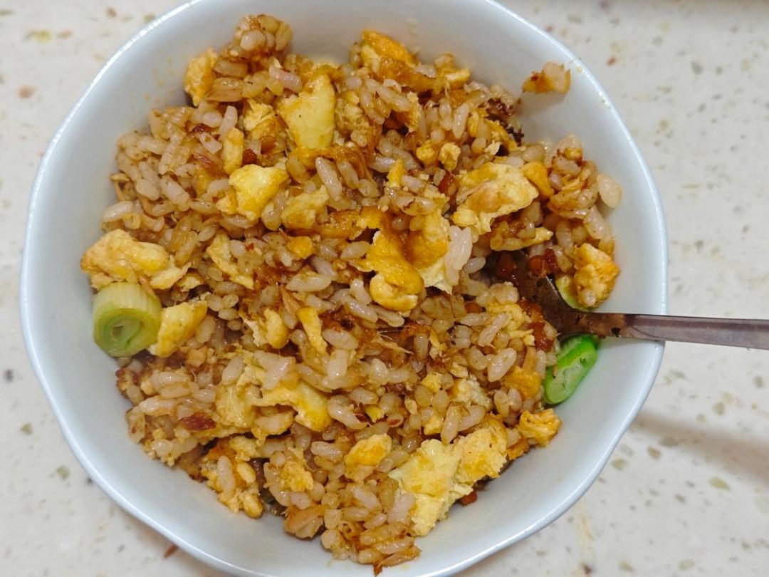 金枪鱼蛋炒饭