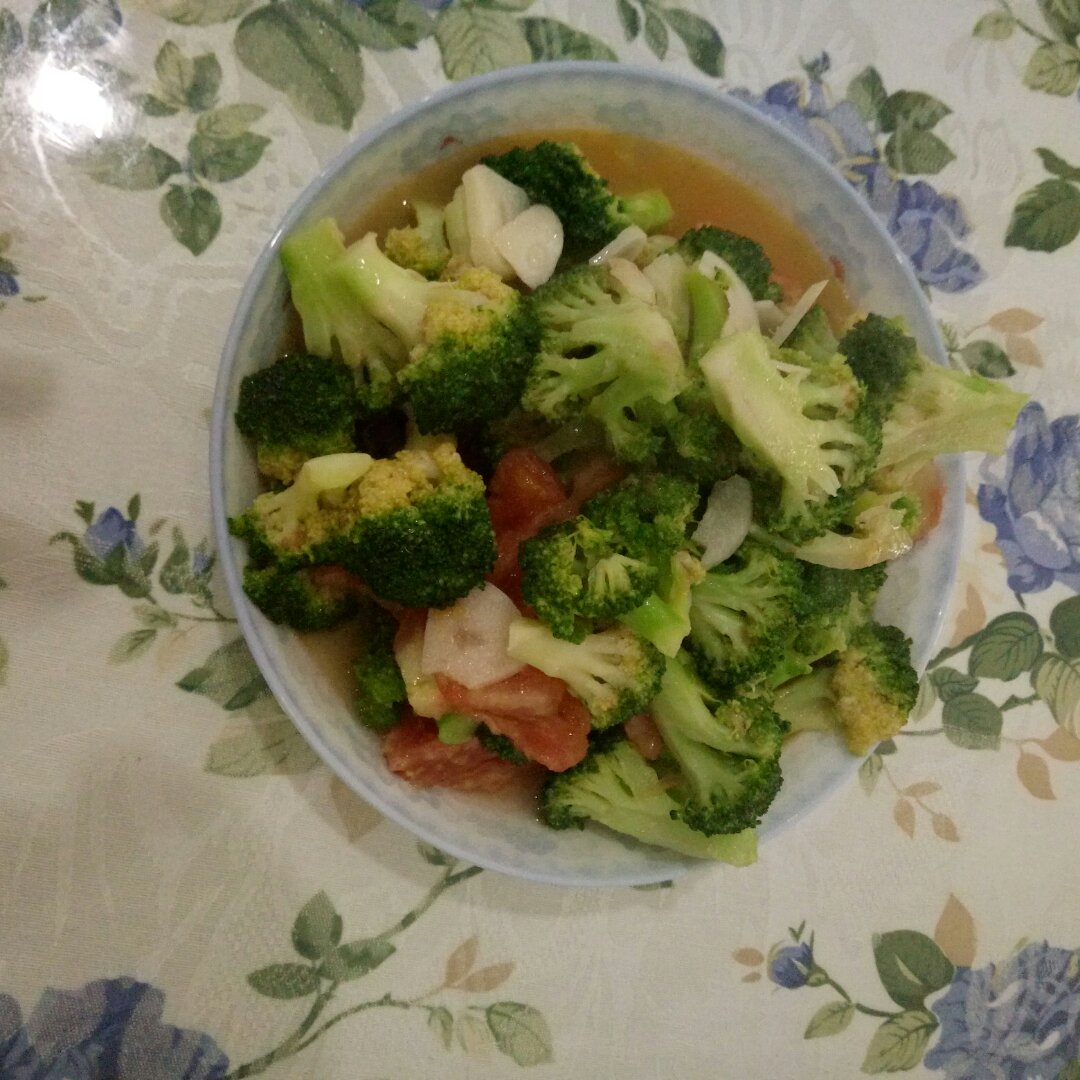 蕃茄炒西兰花