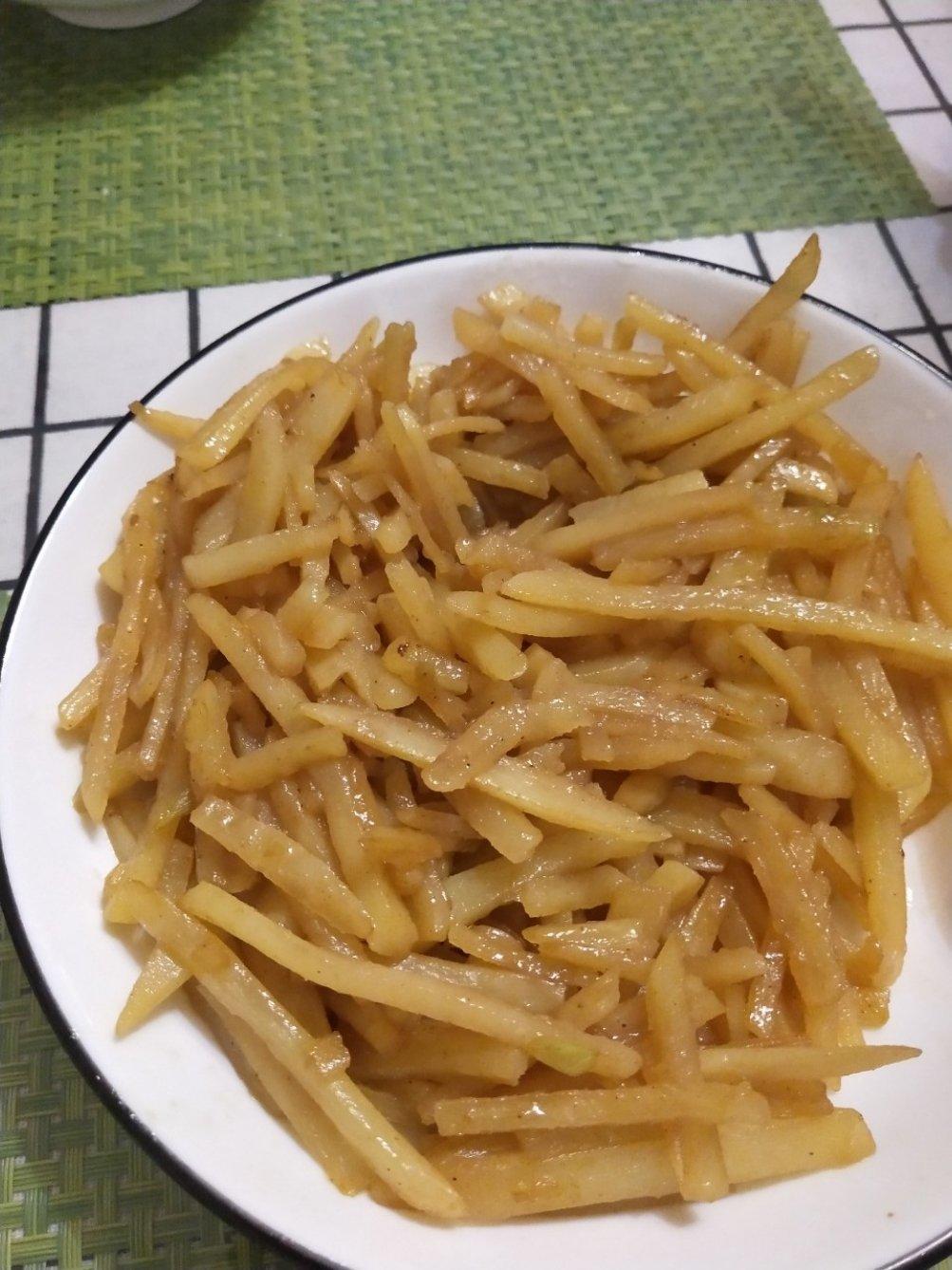 在家也能做出馆子味儿的醋溜/炝炒/酸辣土豆丝（就是那道看似简单，实则步步玄机的土豆丝）