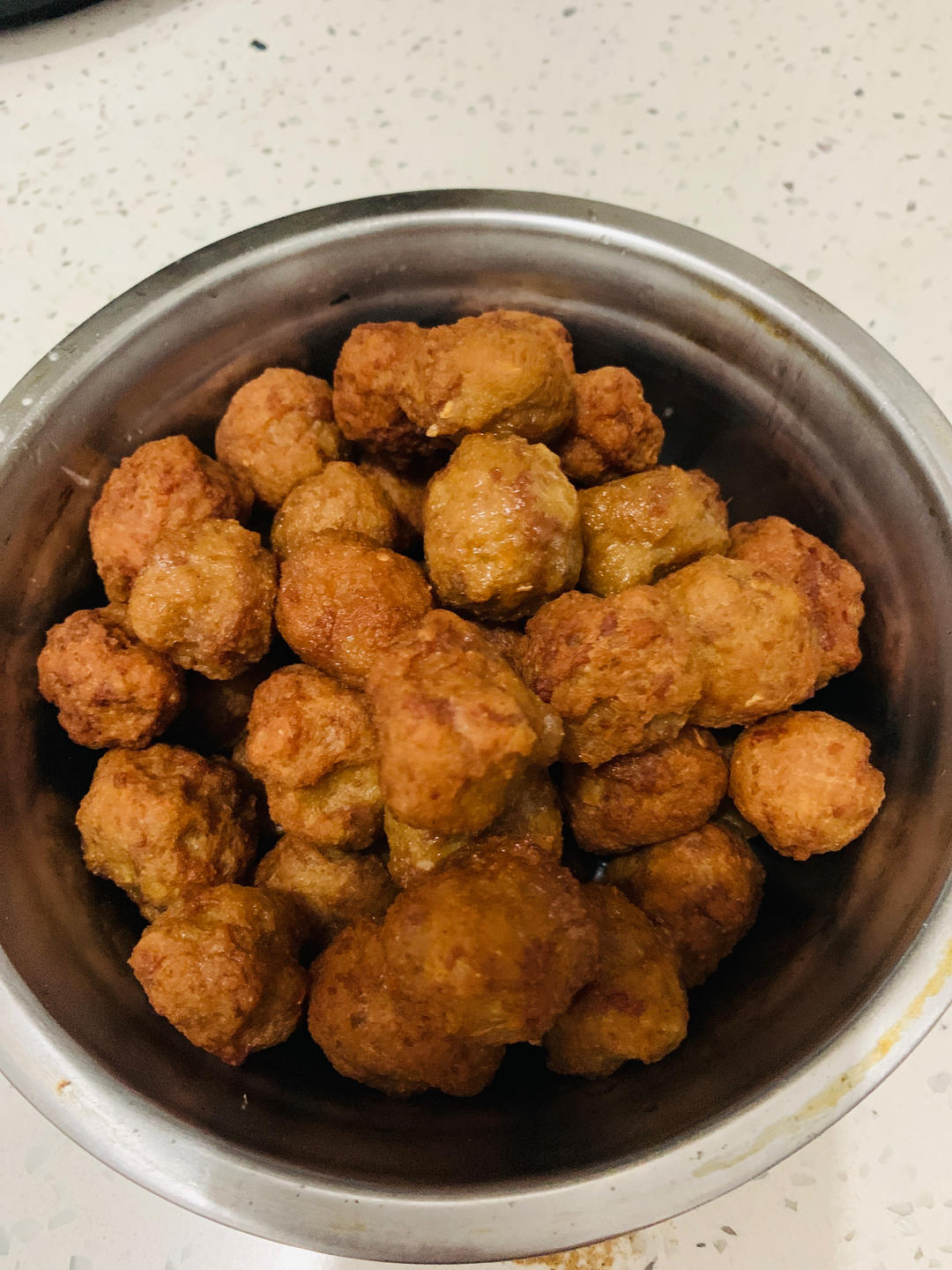 酥炸肉丸子