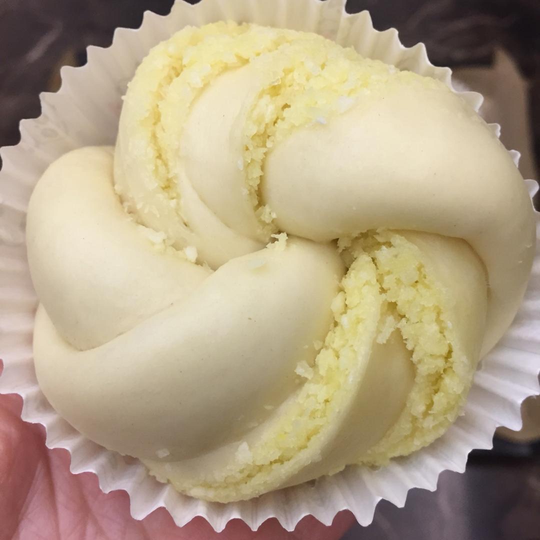 椰蓉面包卷