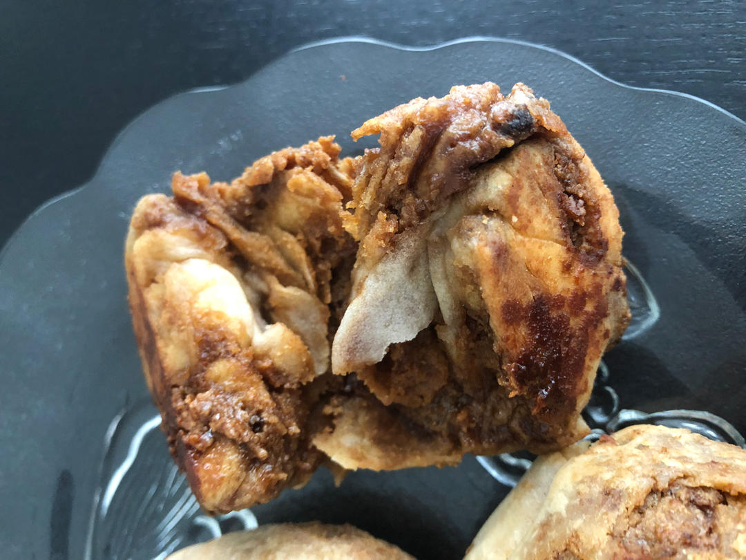 糖火烧                                    （老北京传统小吃）
