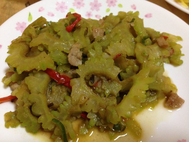 苦瓜炒肉片