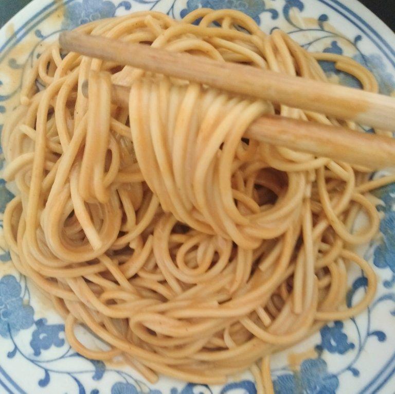 宇宙超级好吃的热干面（内附酱料做法）