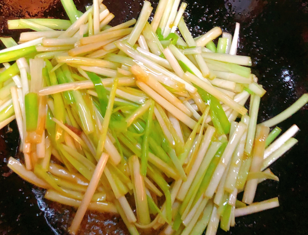青椒韭黄炒肉丝的做法 步骤4
