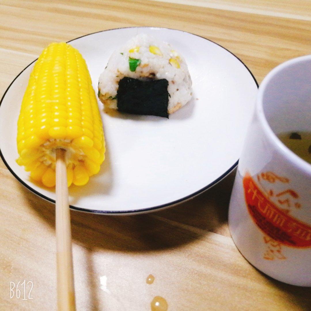 不会翻车的金枪鱼饭团🍙