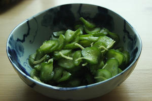 日式酸甜黄瓜小菜的做法 步骤2