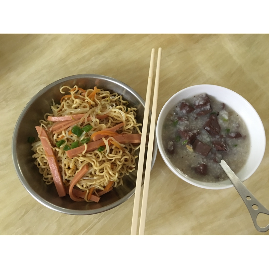 三丝炒面：炒面如何不粘锅