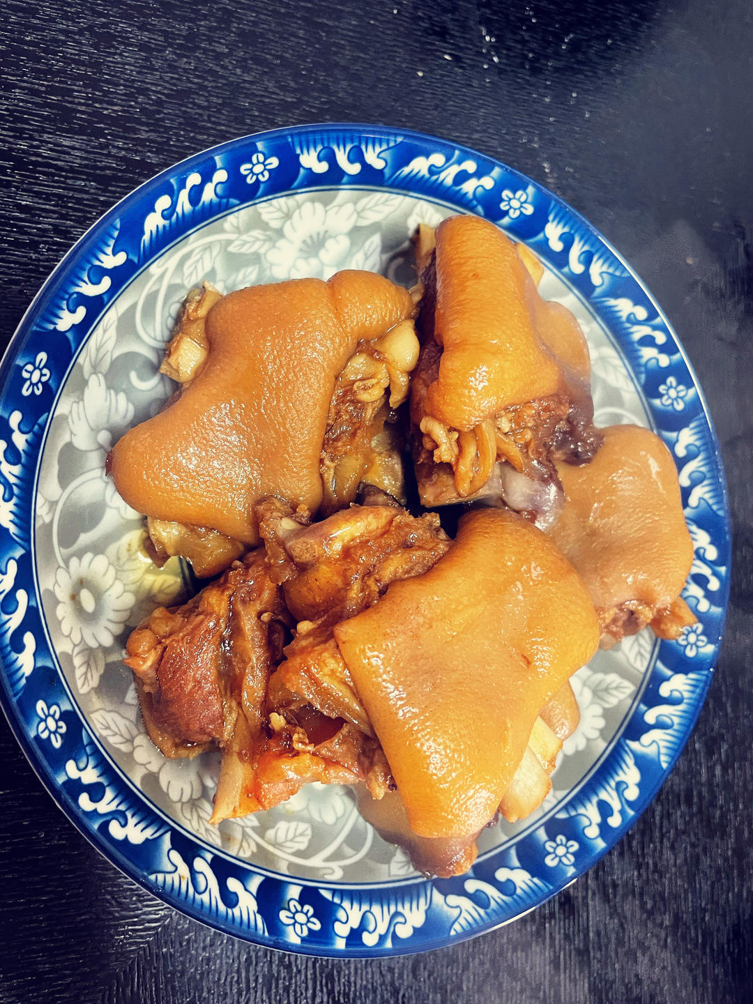 秘制脱骨酱猪蹄---内附视频（脱骨秘诀大起底get✔！）