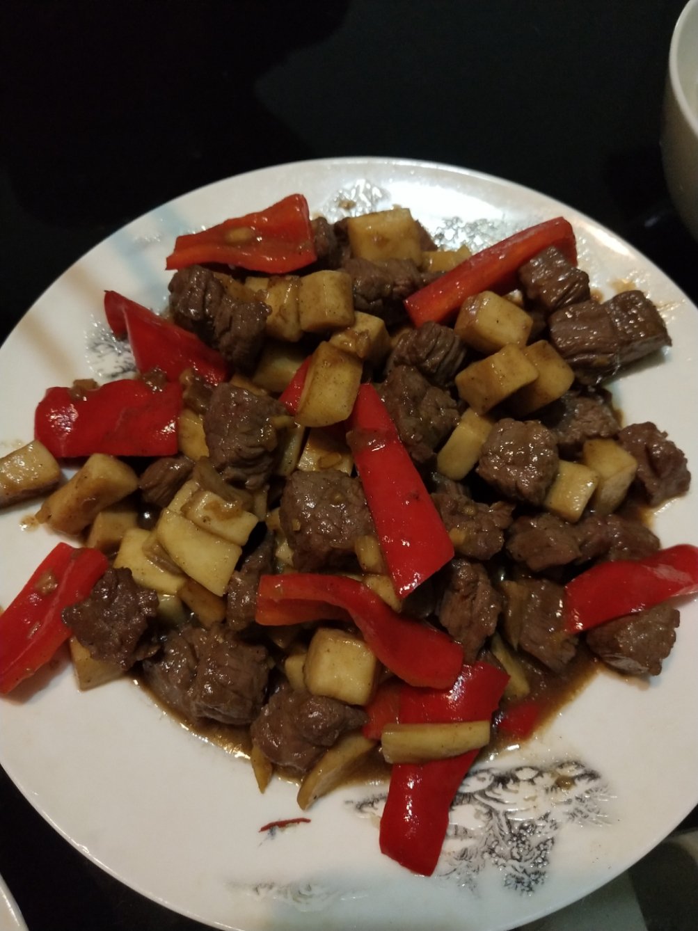 【黑椒杏鲍菇牛肉粒】