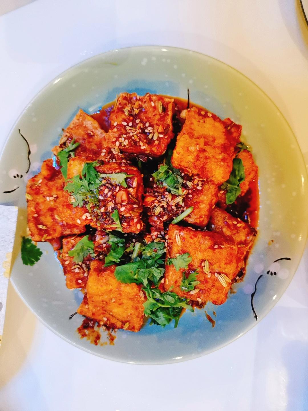 分分钟光盘，完爆路边摊的香煎孜然豆腐