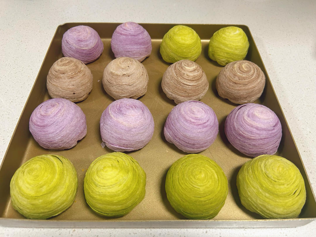 大自然的味道！斑斓螺旋蛋黄酥！酥到掉渣！