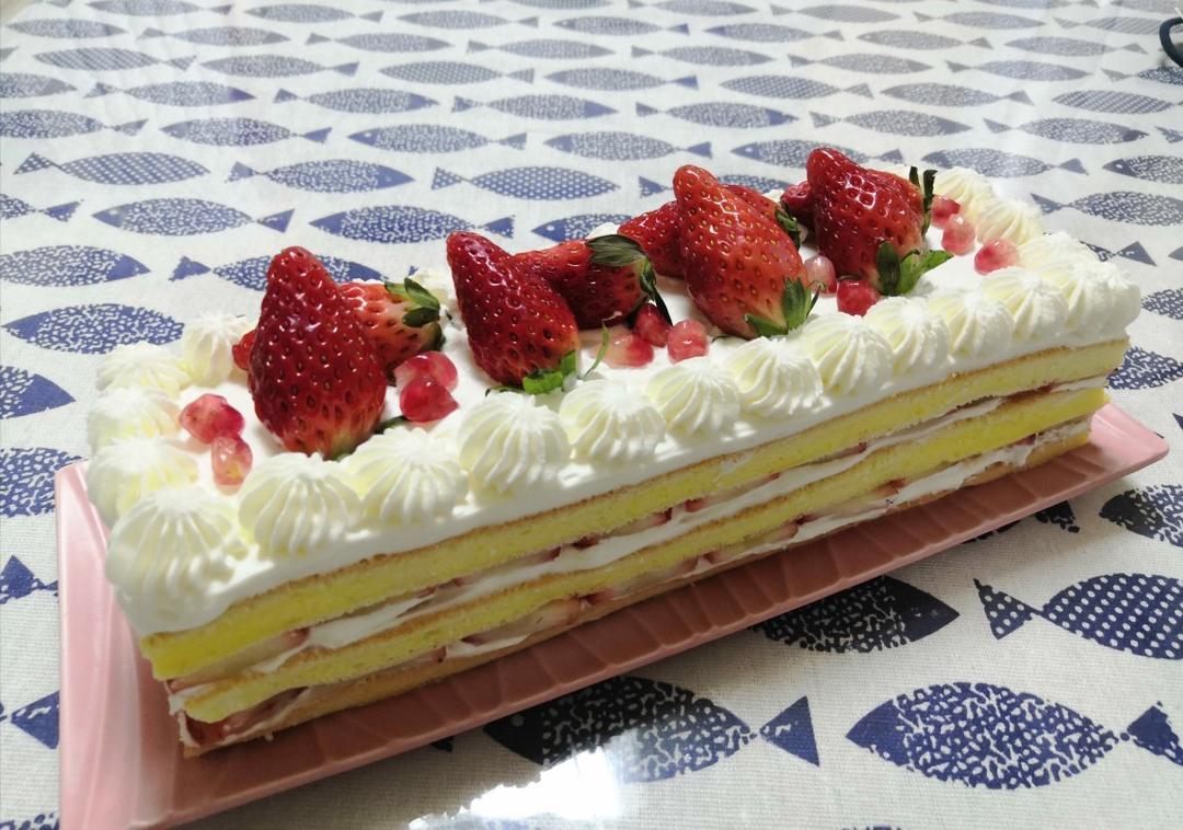 草莓城堡蛋糕