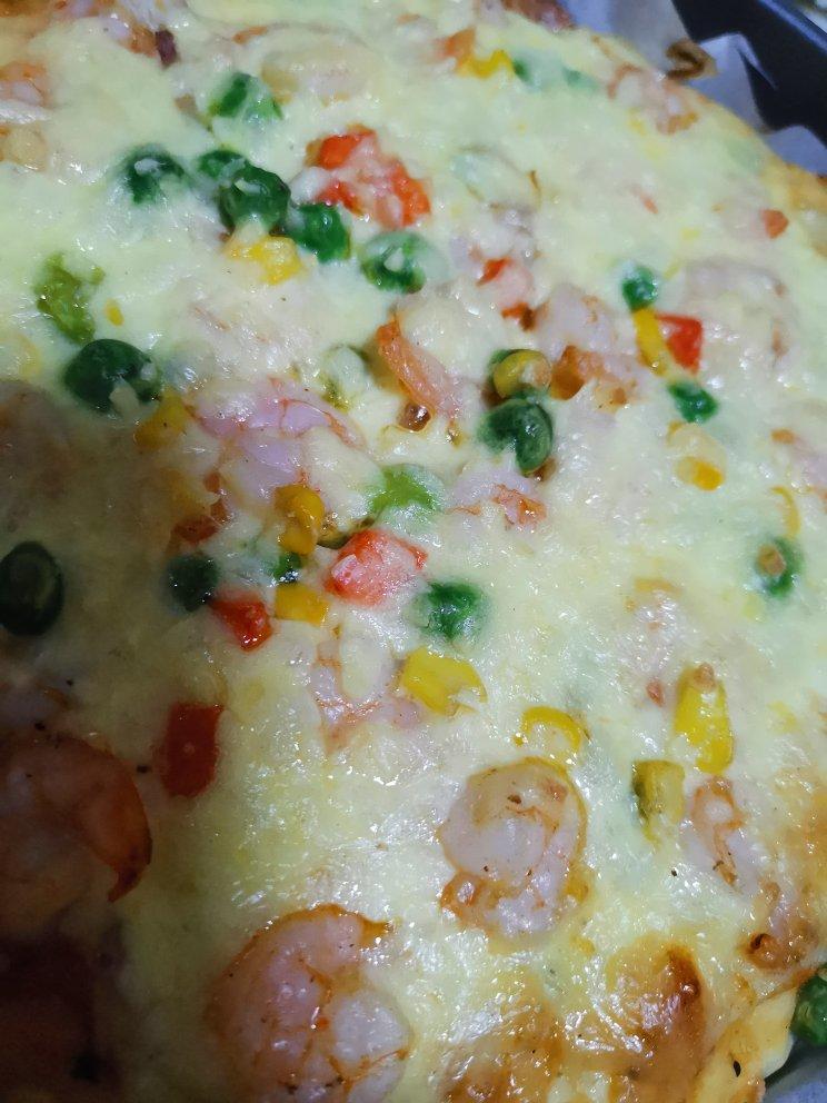 含宣软饼皮做法、自己在家也能做出馅料十足、超拉丝的美味诱人披萨