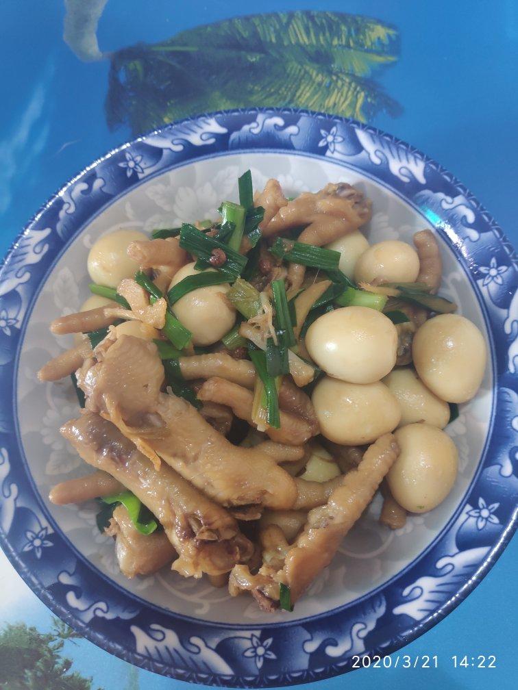 鸡脚烧鹌鹑蛋