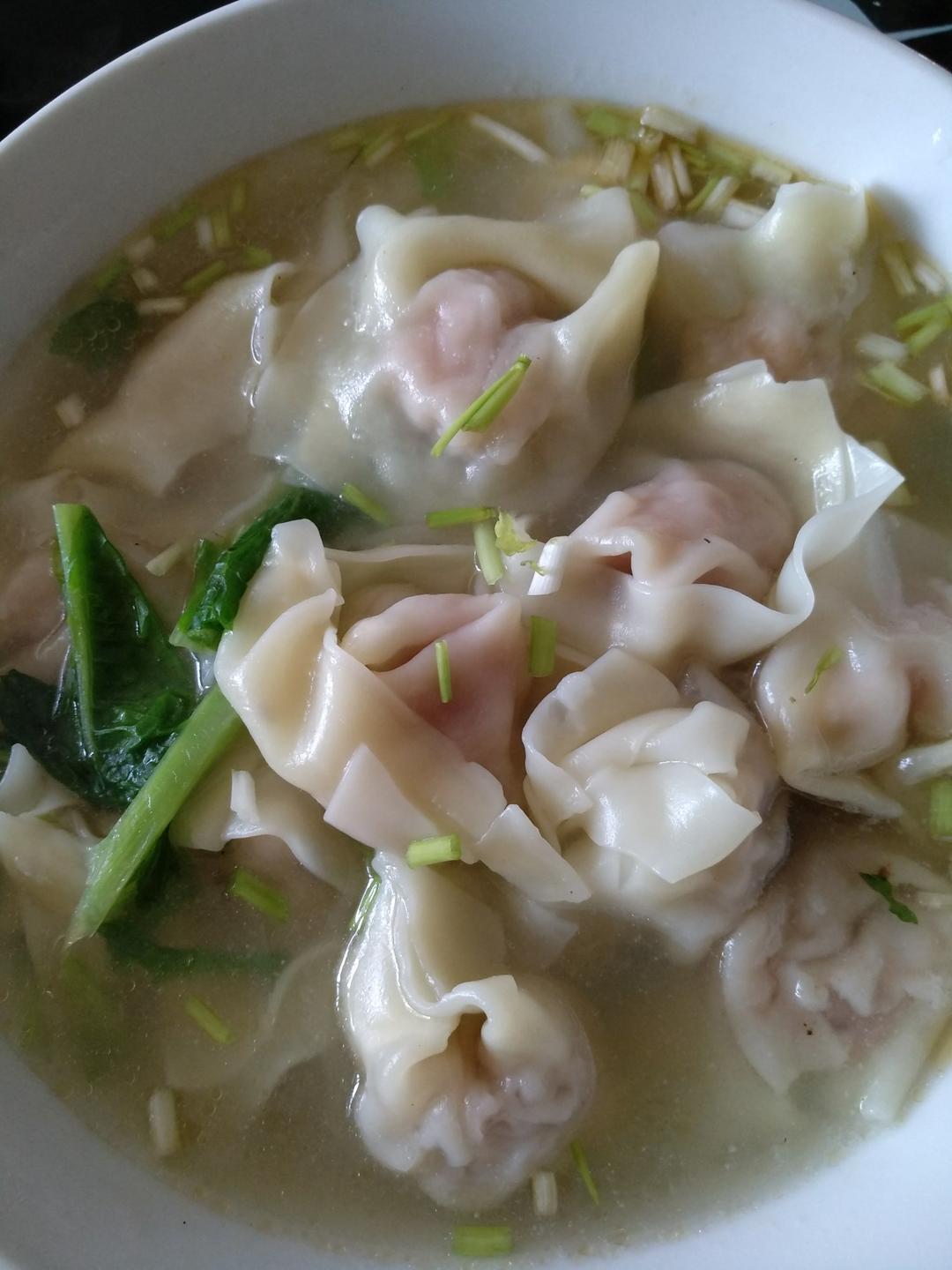 我是小芈做的清汤抄手