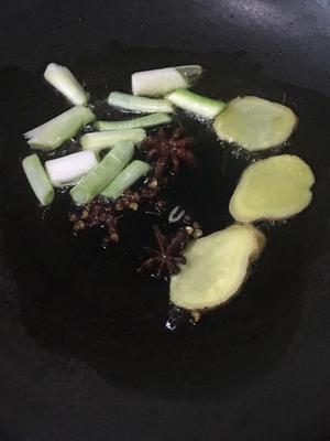 酸菜（东北）炖粉条汤很开胃😁的做法 步骤2
