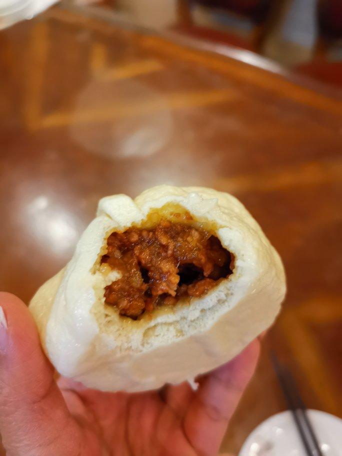 爆汁叉烧包